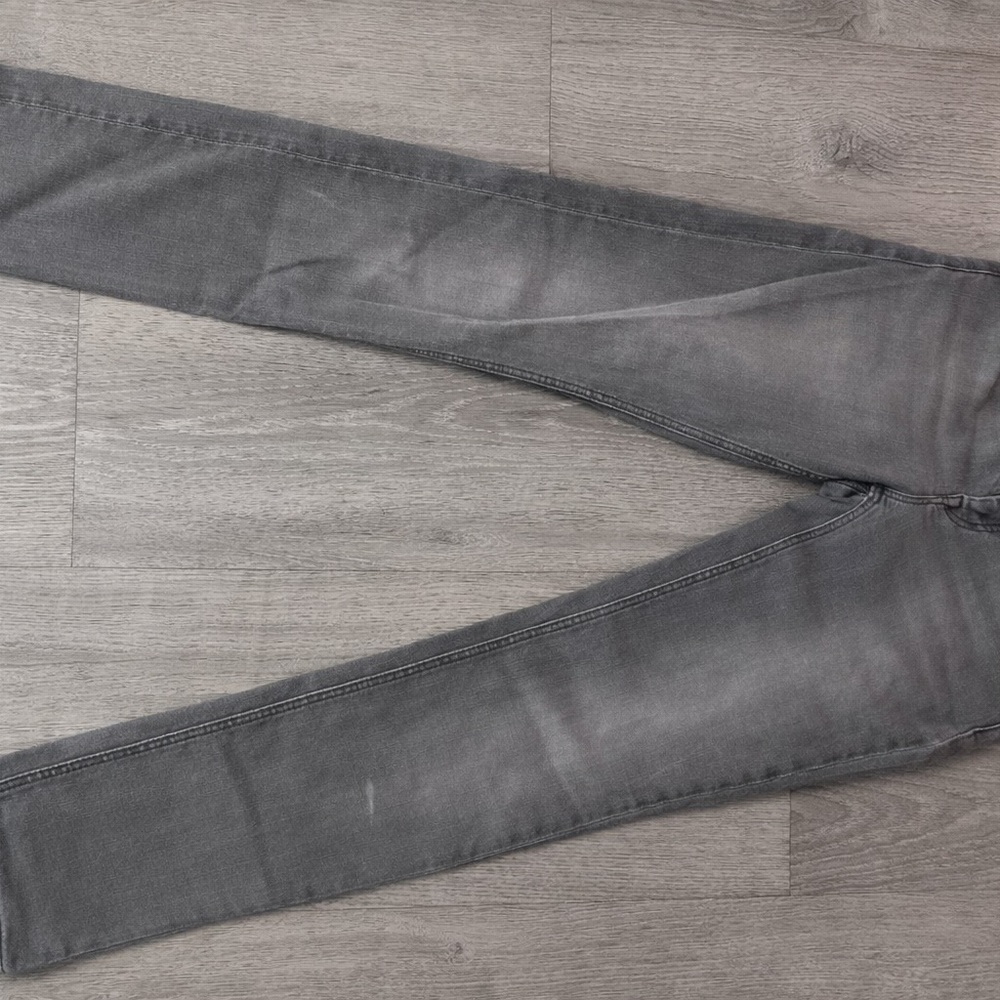Burberry Skinny Jeans - Clean Minimal Style